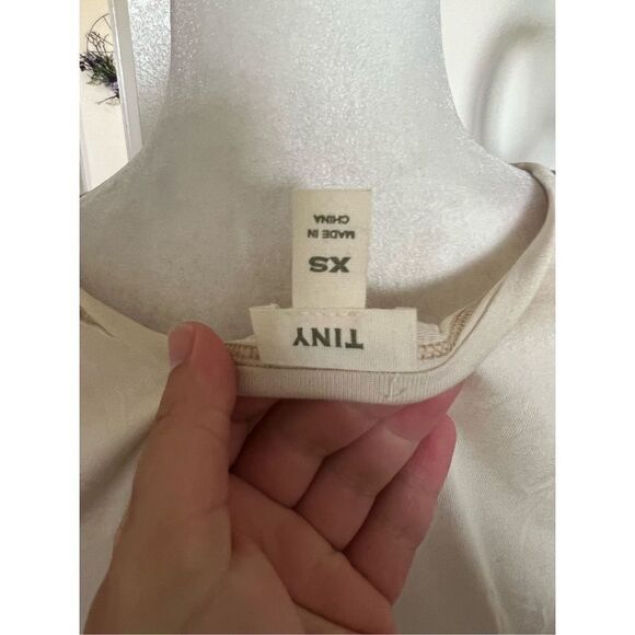 Tiny Women's Peacock Patchwork Tie Front Short Sleeve Top XS - Picture 3 of 6